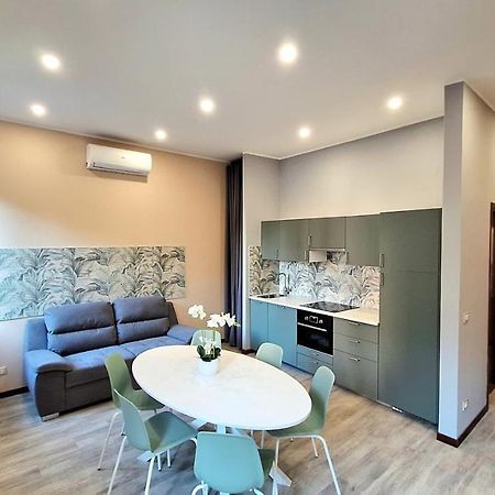 Civic153 - Al Glicine Apartments Vérone Extérieur photo